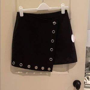 Black skirt with metal